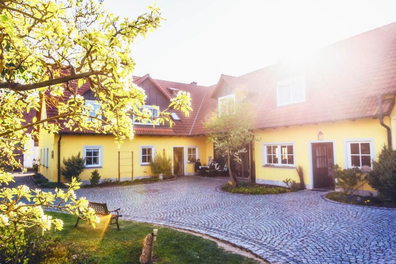 Pension Sankt Urban Sommerach Exteriér fotografie
